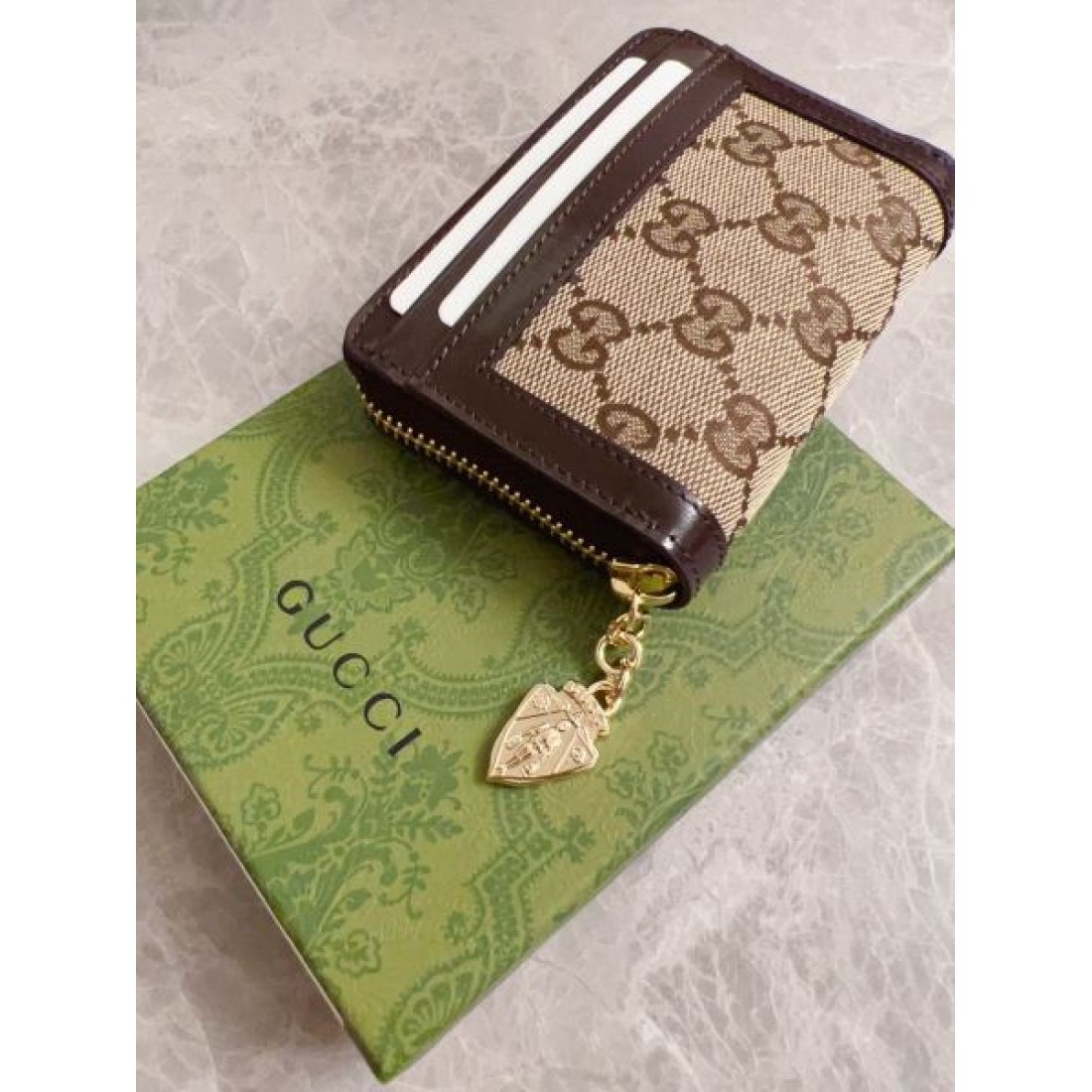GUCCI グッチ コピー コインバッグ スタイリッシュで華やかな大人デザイン
