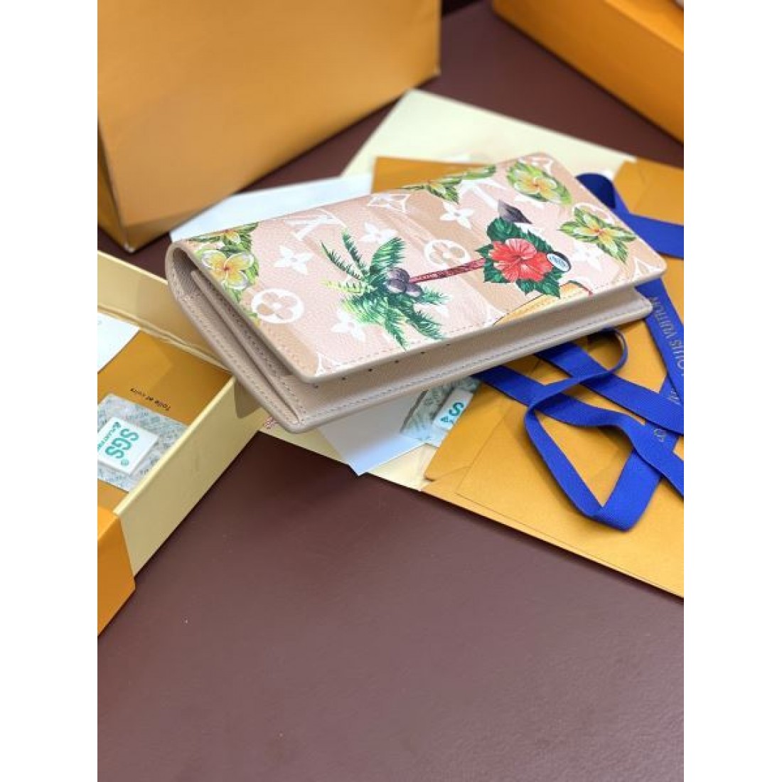 LOUIS VUITTON ルイヴィトン コピー 長財布 モダンで落ち着いた