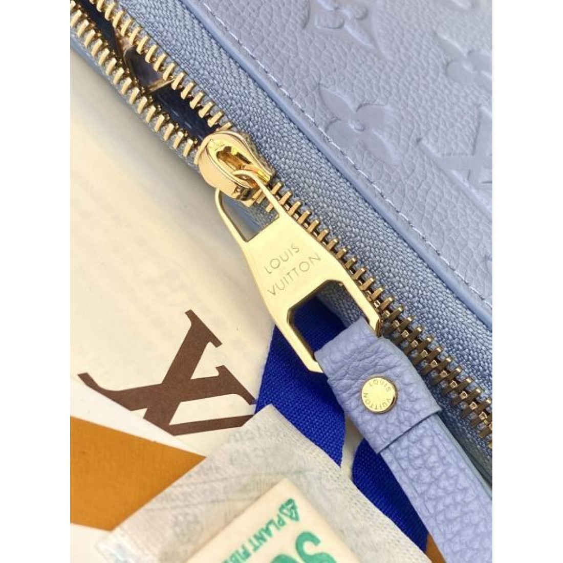  スタイリッシュで知的な印象 LOUIS VUITTON ルイヴィトン コピー 長財布