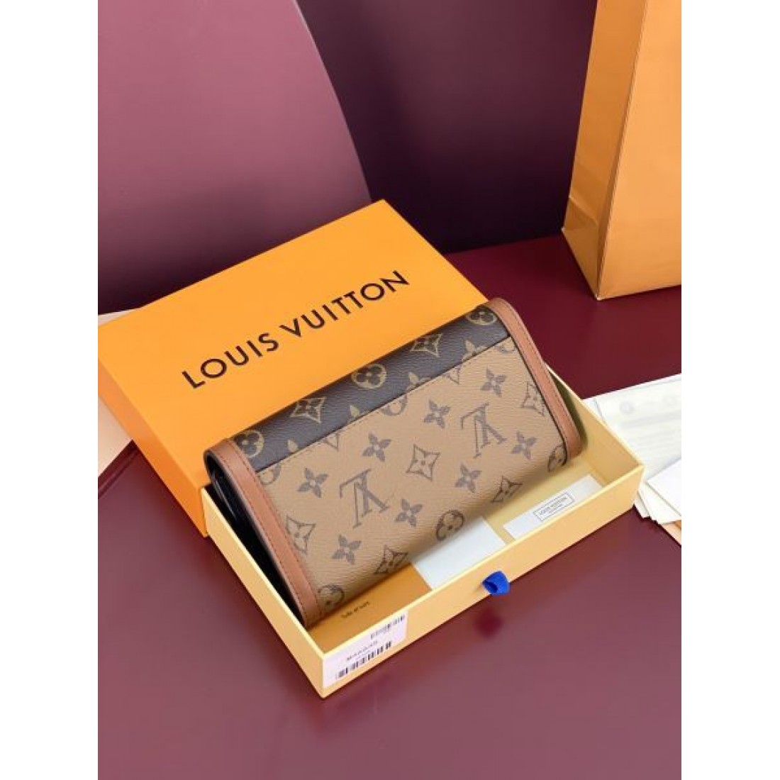 高級感と整理力を備えた LOUIS VUITTON ルイヴィトン コピー 長財布