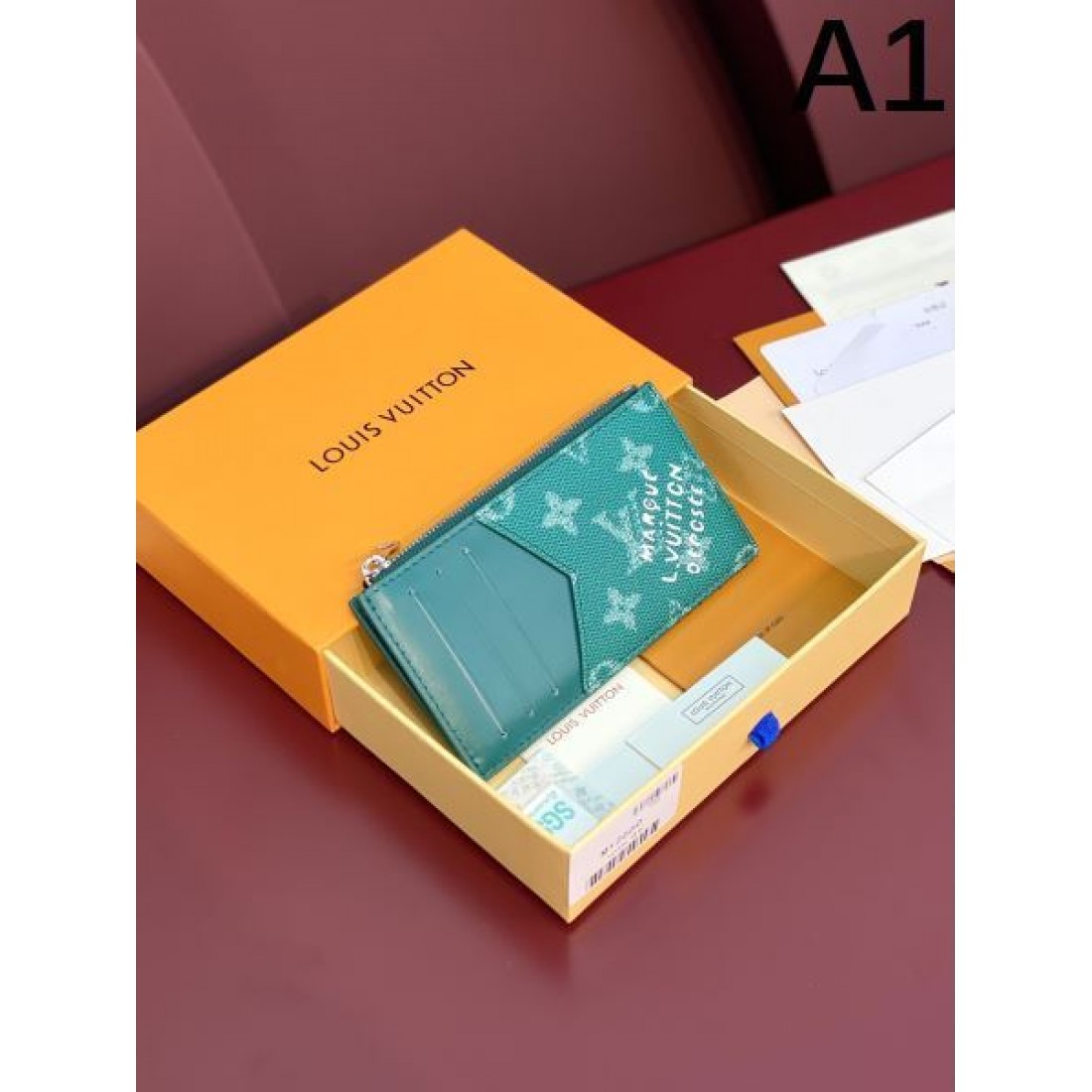 LOUIS VUITTON ルイヴィトン コピー カードケース シンプルで上質な都会的