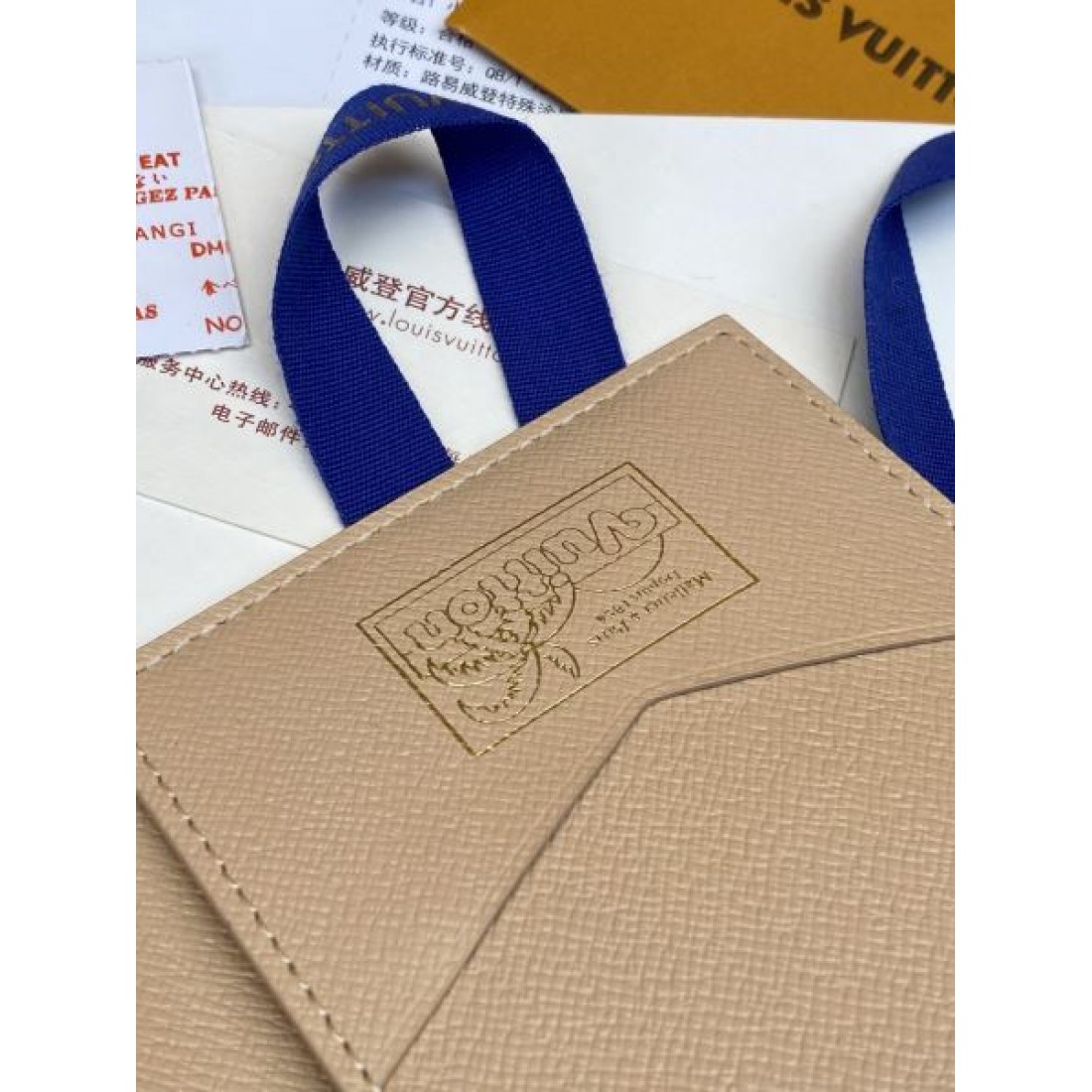 洗練されたスリムな LOUIS VUITTON ルイヴィトン コピー カードケース