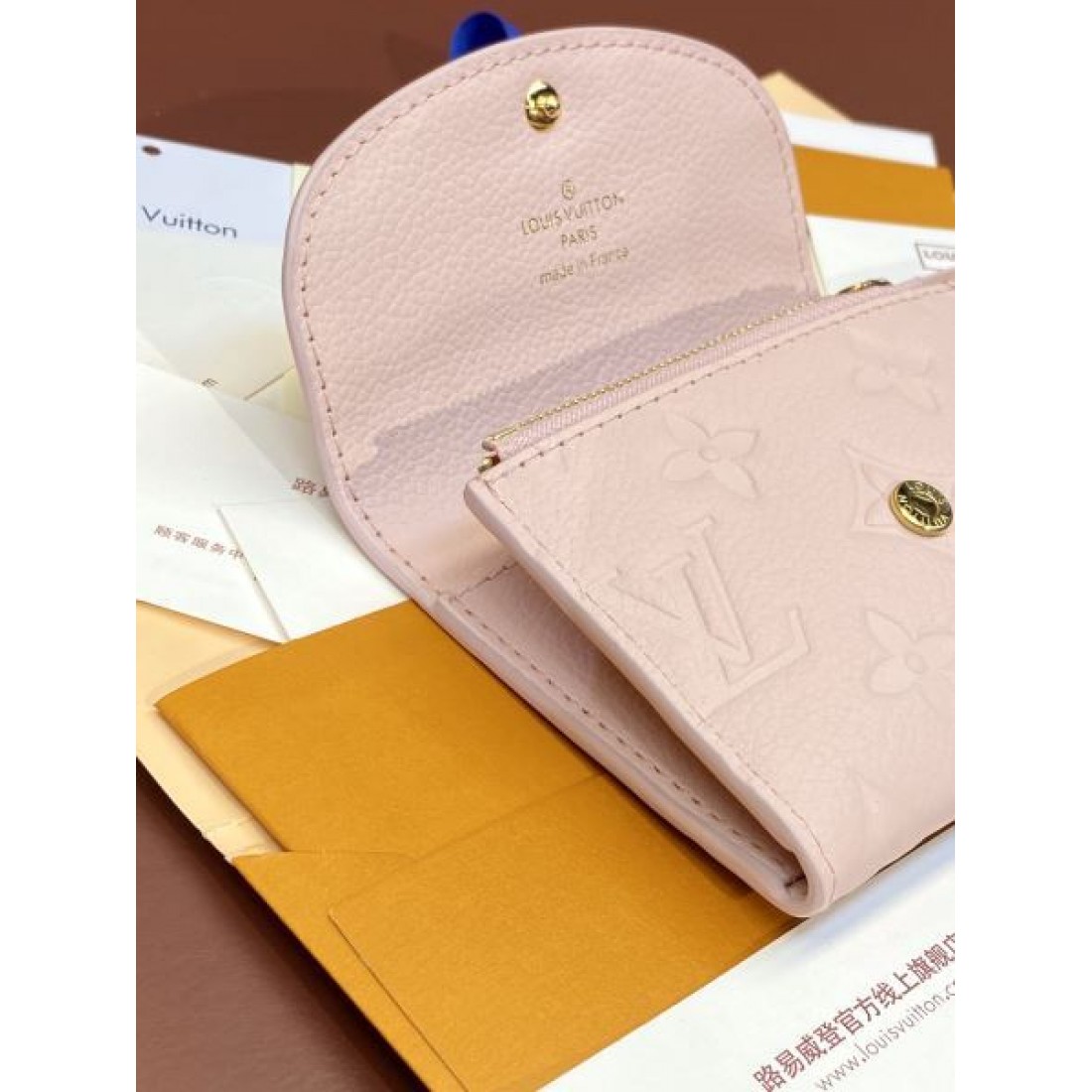  洗練された雰囲気の LOUIS VUITTON ルイヴィトン コピー コインバッグ 機能的な