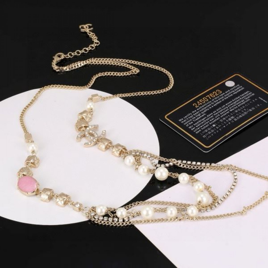CHANEL コピー ネックレス ロゴ 季節感あふれる注目の新作 シャネル