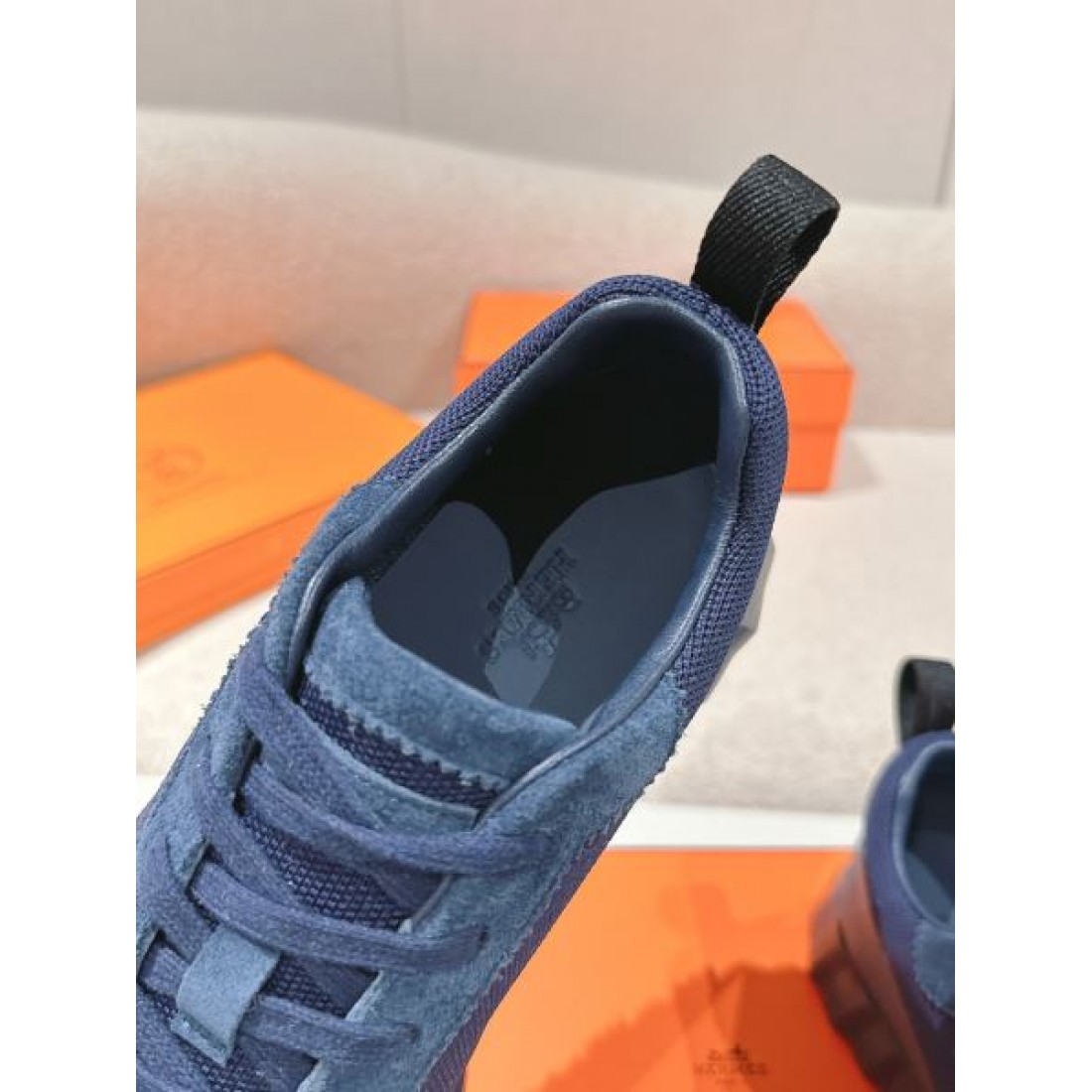 HERMES エルメス コピー スニーカー スマートで機能的な美しさが光る