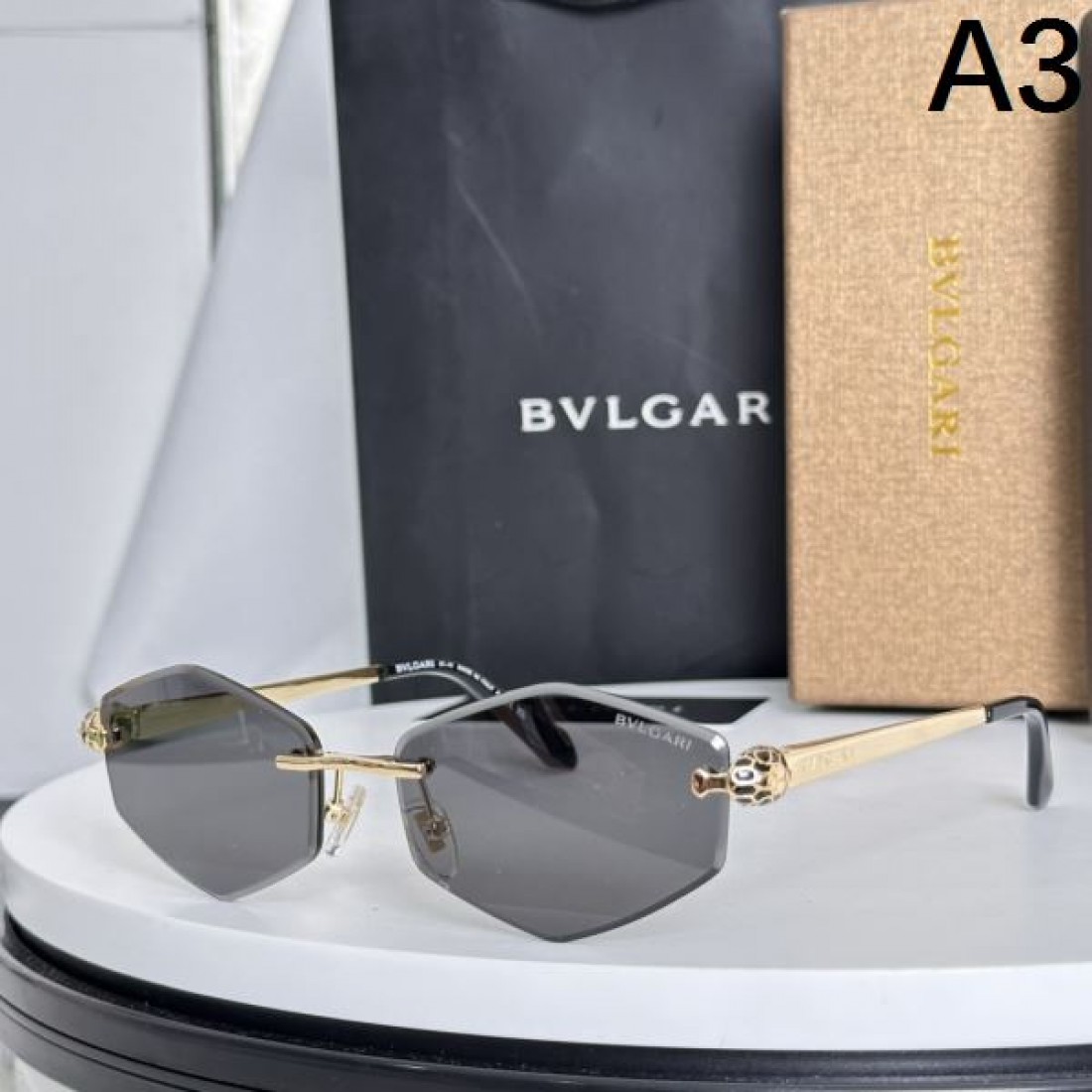 BVLGARI ブルガリ コピー サングラス 洗練されたカラーリングと軽やかなフィット感