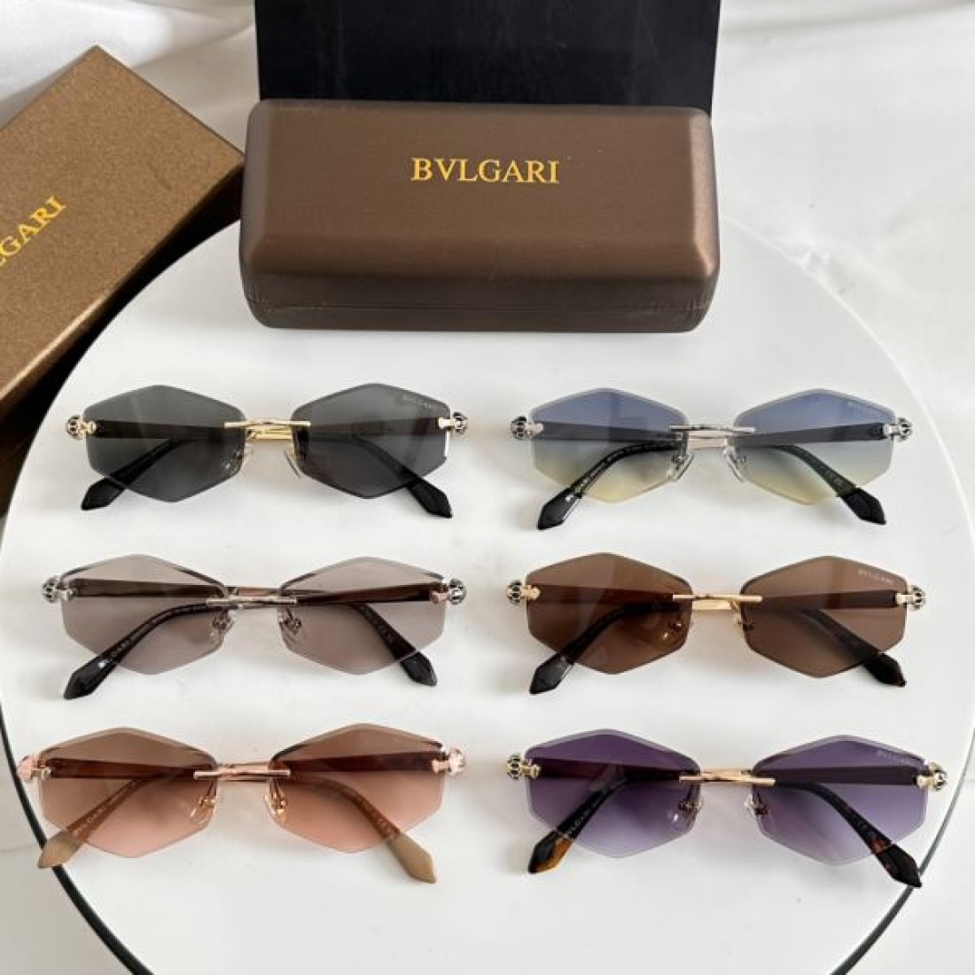 BVLGARI ブルガリ コピー サングラス 洗練されたカラーリングと軽やかなフィット感