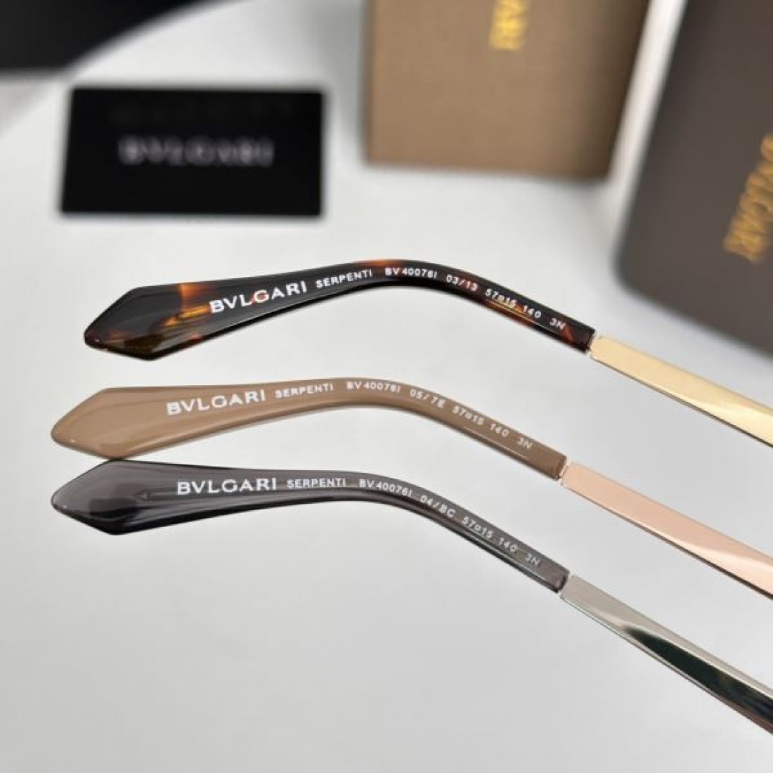 BVLGARI ブルガリ コピー サングラス 洗練されたカラーリングと軽やかなフィット感