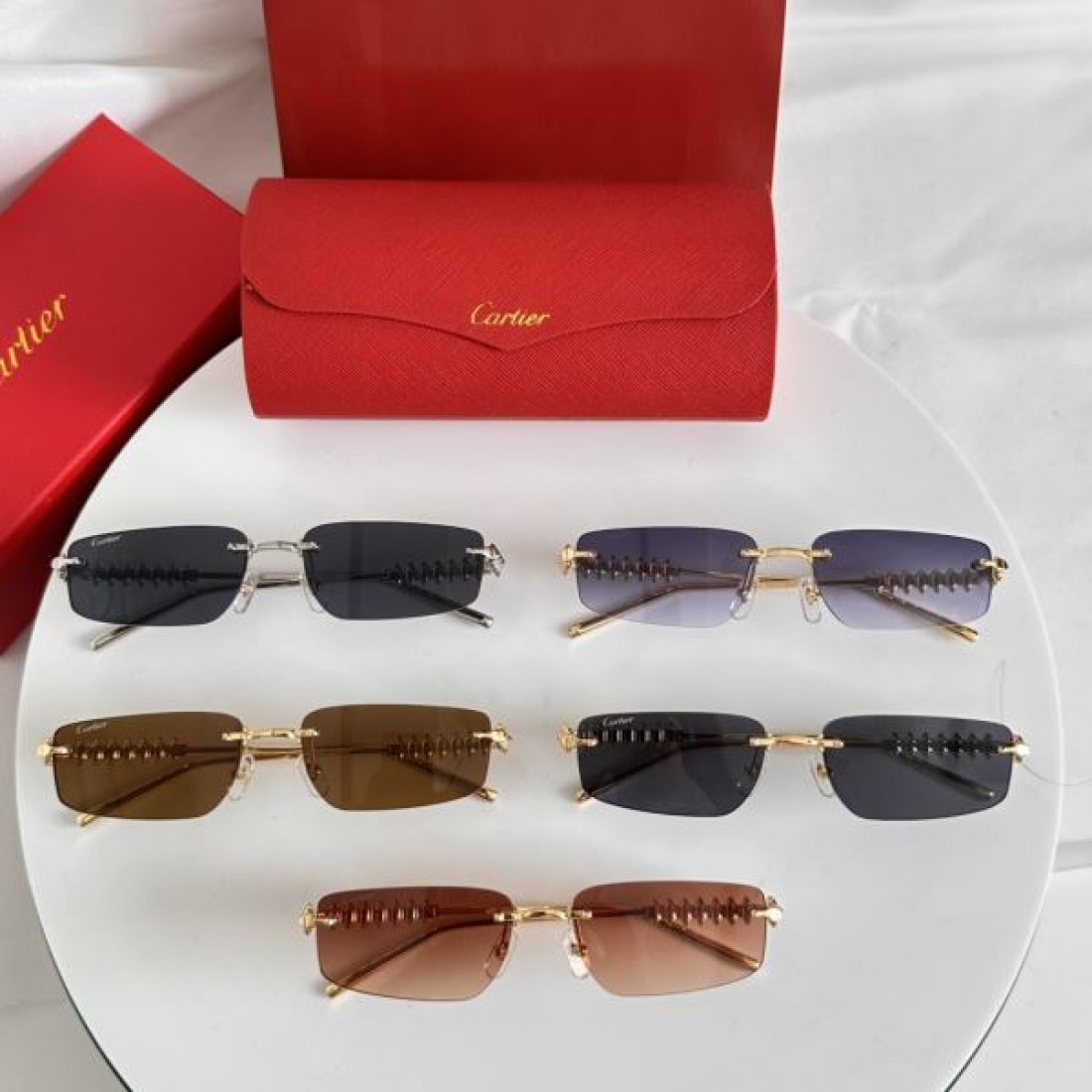 大胆なデザイン CARTIER カルティエ コピー サングラス オシャレスタイルは今季も