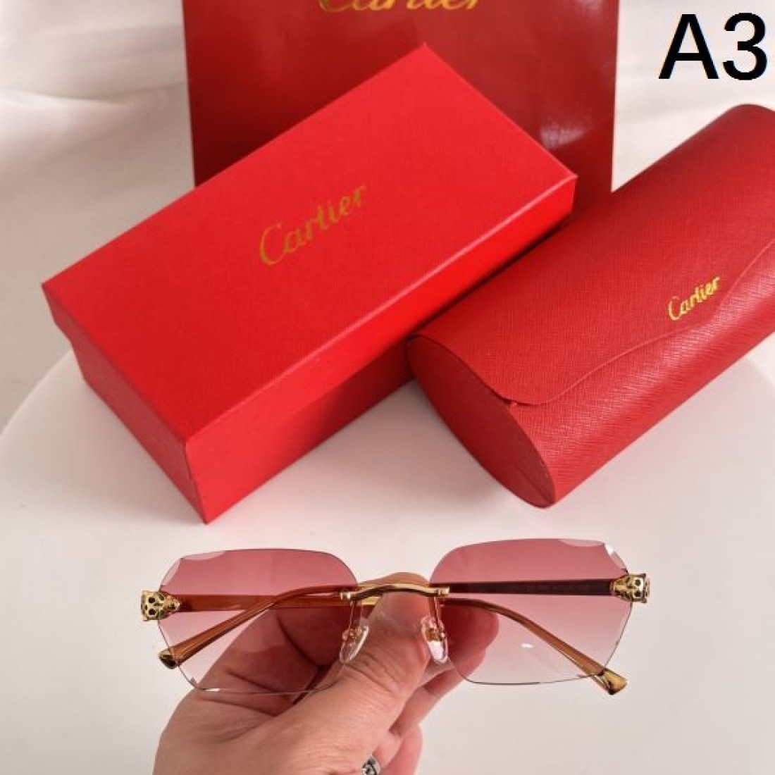 オンリーワンの逸品  CARTIER カルティエ コピー サングラス スタイリッシュな逸品