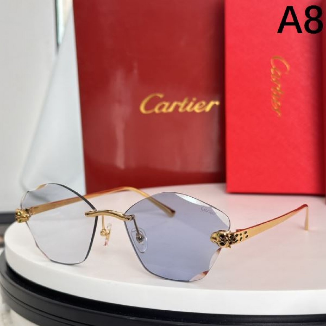 都会的な印象  CARTIER カルティエ コピー サングラス 高級感漂う