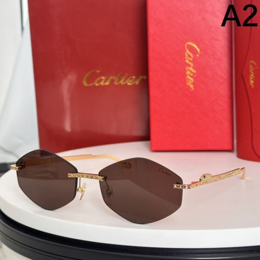 一目瞭然人気ブランド CARTIER カルティエ コピー サングラス 一目置かれる春夏新作