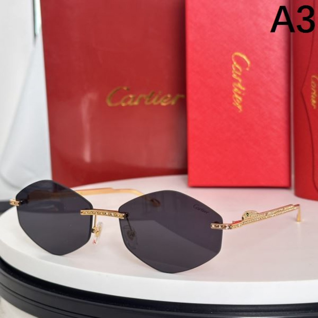 一目瞭然人気ブランド CARTIER カルティエ コピー サングラス 一目置かれる春夏新作