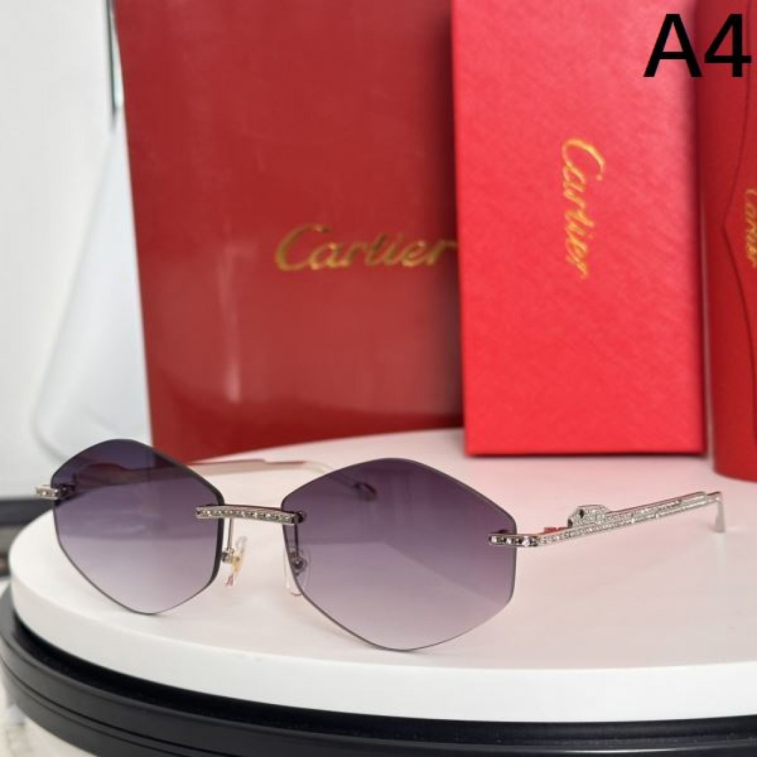 一目瞭然人気ブランド CARTIER カルティエ コピー サングラス 一目置かれる春夏新作