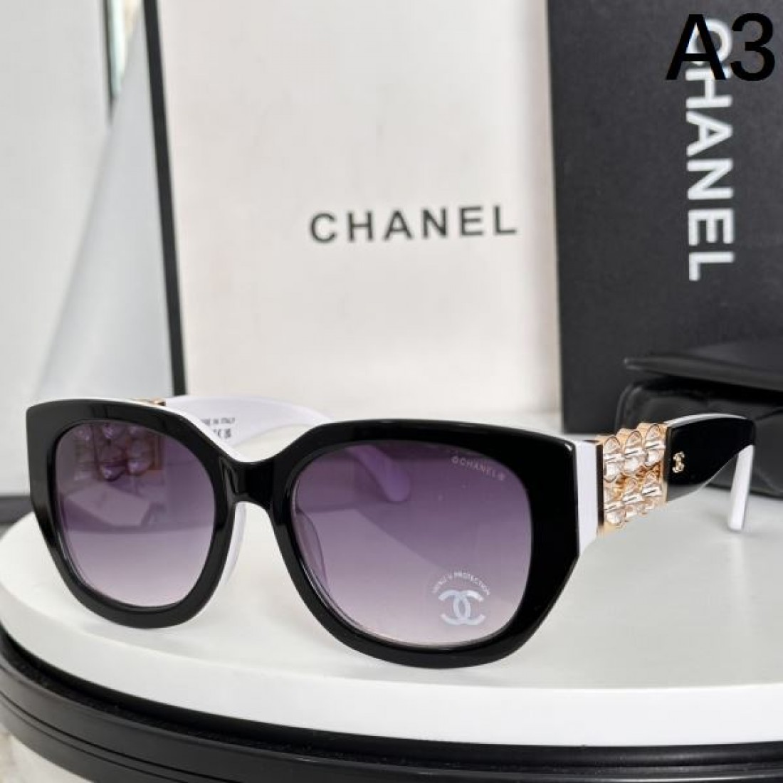話題のファッションアイテム CHANEL シャネル コピー サングラス 季節の変わり目にぴった