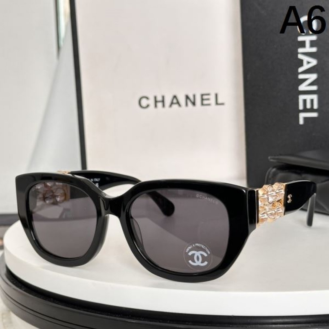 話題のファッションアイテム CHANEL シャネル コピー サングラス 季節の変わり目にぴった