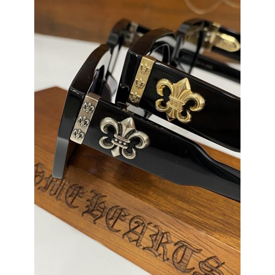 ファッション性抜群 CHROME HEARTS クロムハーツ コピー サングラス 全身を引き立てる一着