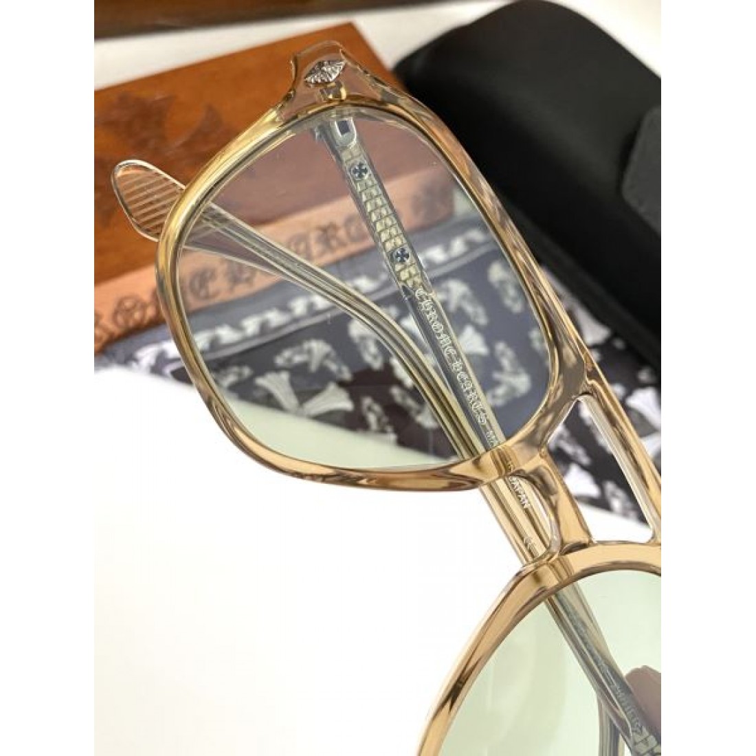 卓越したデザイン CHROME HEARTS クロムハーツ コピー サングラス 大胆で洗練された美しさ