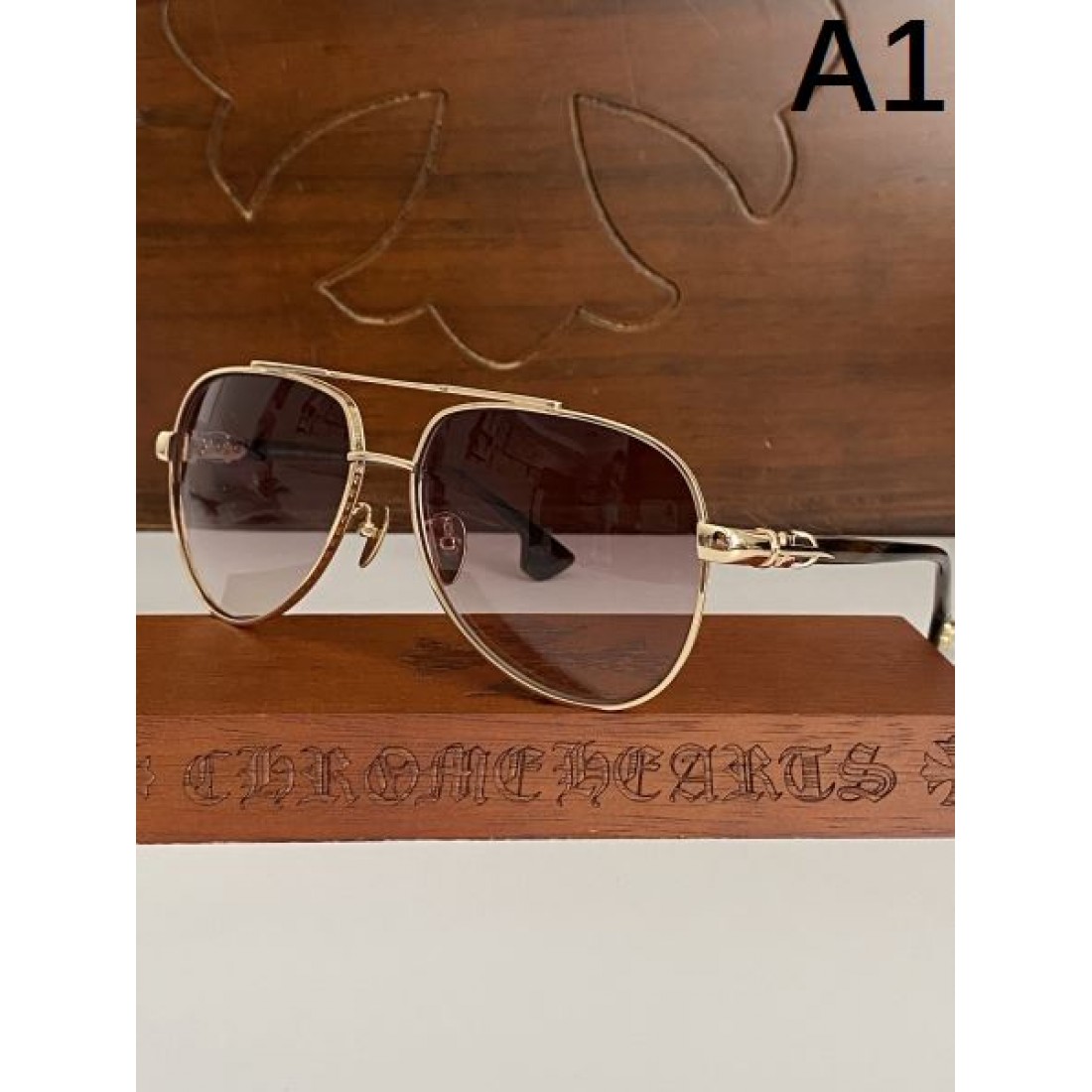 今季は色を使った注目新品 CHROME HEARTS クロムハーツ コピー サングラス 限定予約受付中