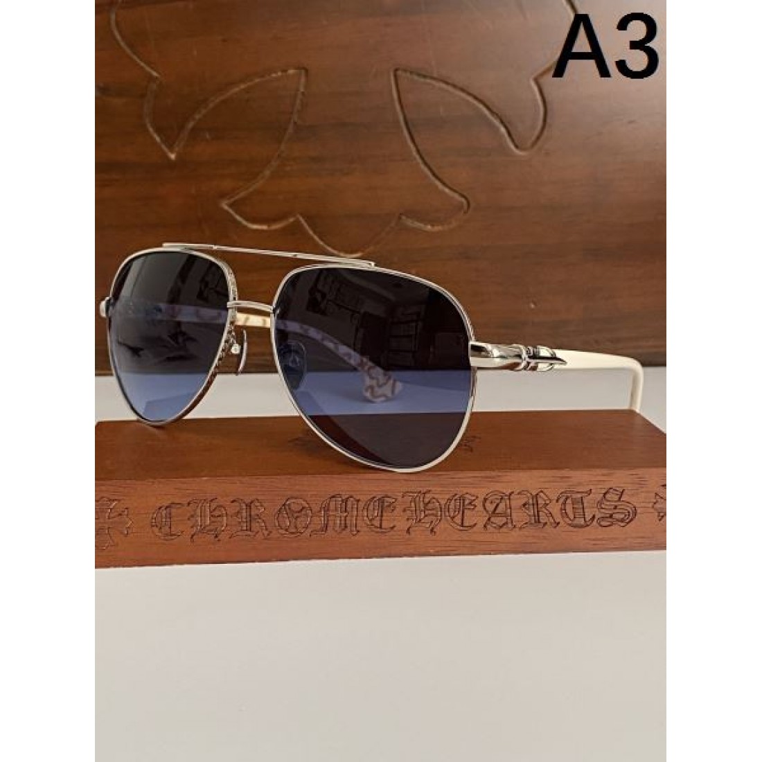 今季は色を使った注目新品 CHROME HEARTS クロムハーツ コピー サングラス 限定予約受付中