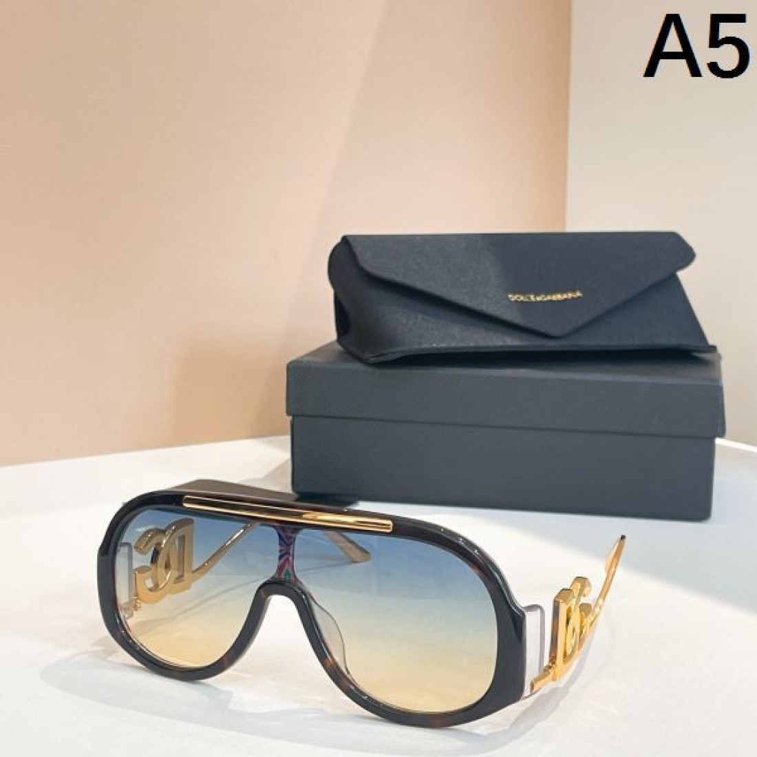洗練された美しさ DOLCE＆GABBANA ドルチェ＆ガッバーナ コピー サングラス 大人の魅力溢れる
