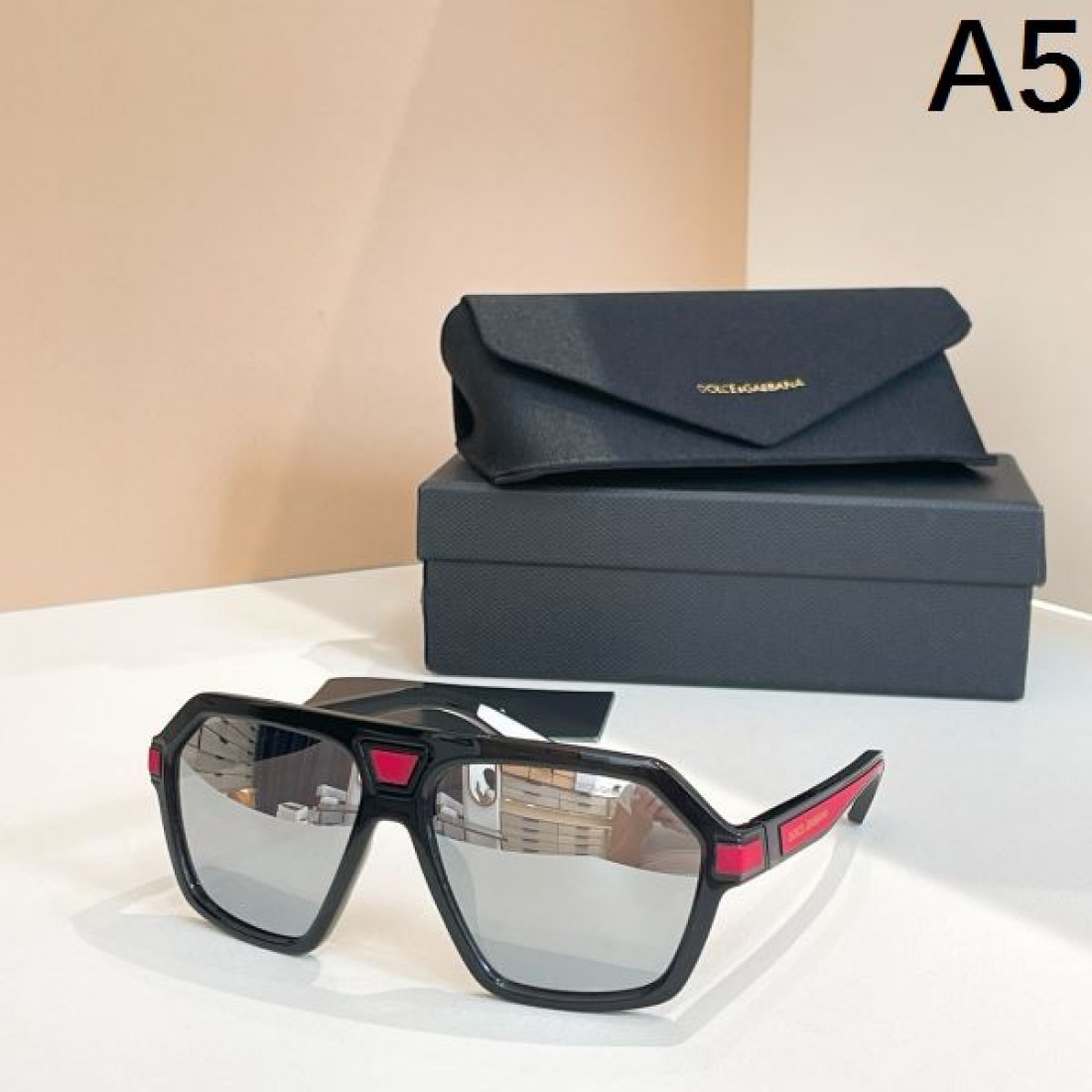 人気沸騰中！おしゃれ新品 DOLCE＆GABBANA ドルチェ＆ガッバーナ コピー サングラス 大人可愛い