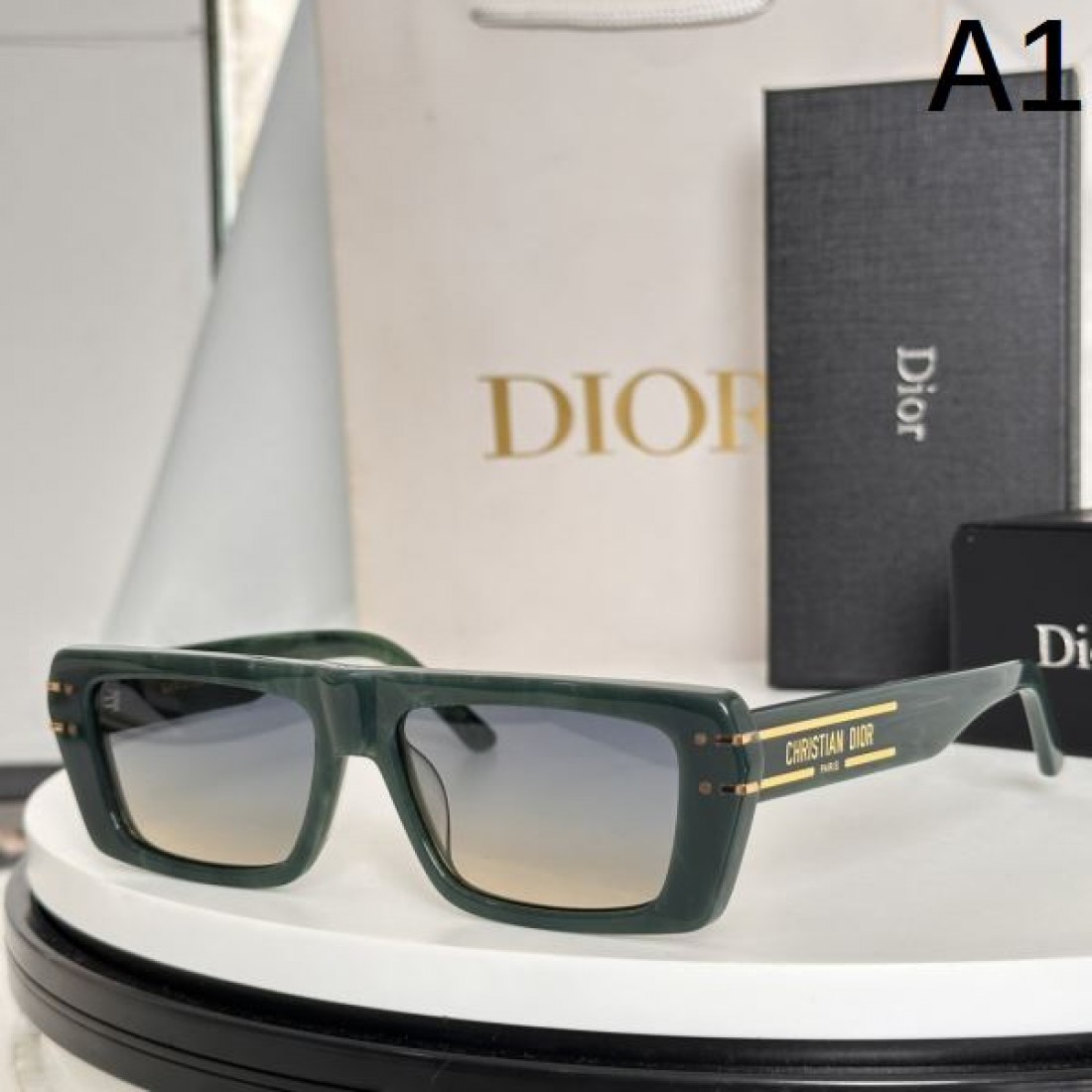 大胆かつエレガントな DIOR ディオール 偽物 サングラス で視線を集める