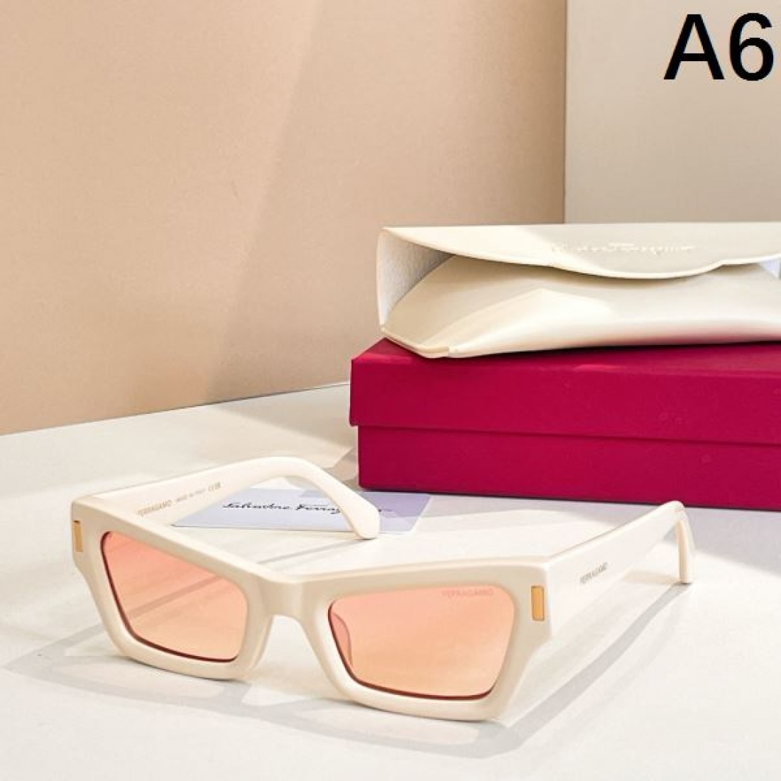 FERRAGAMO サルヴァトーレ フェラガモ コピー サングラス エレガント 優美な