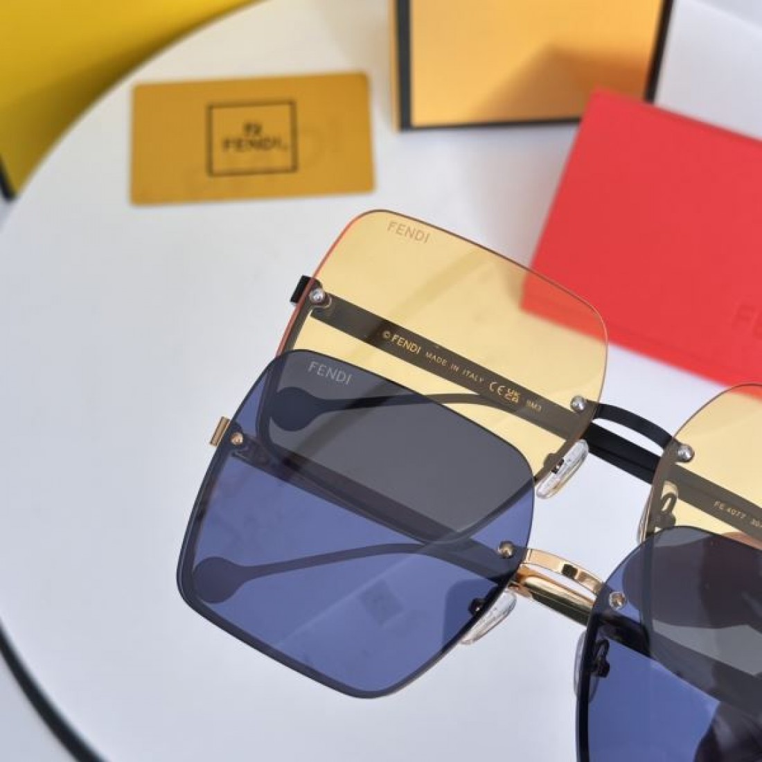 フェンデイ コピー サングラス FENDI 洗練された個性と都会的なスタイル
