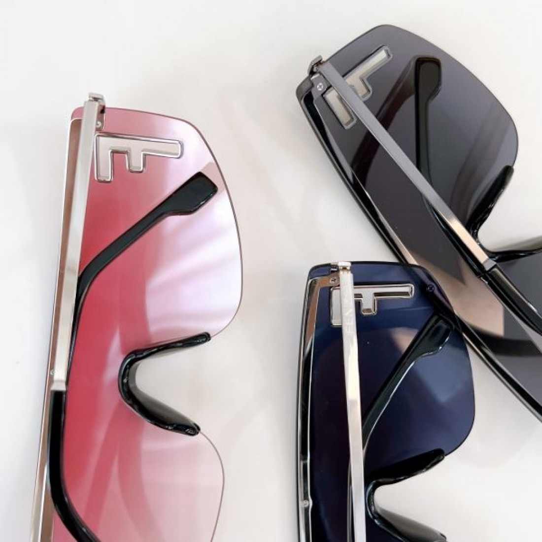FENDI フェンデイ 偽物 サングラス 個性が光るラグジュアリーな