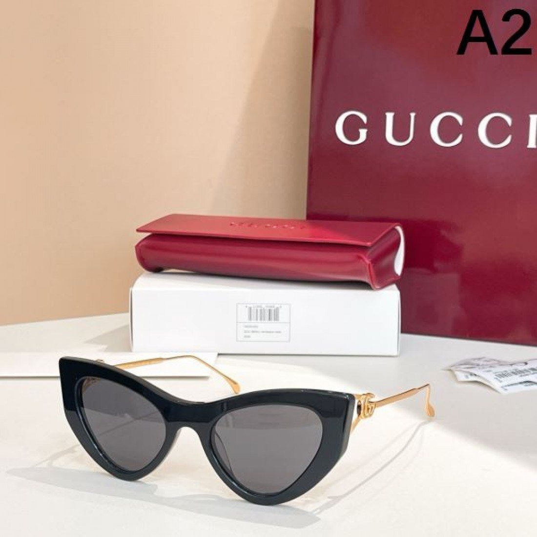GUCCI グッチ スーパーコピー サングラス 遊び心あるモダンな魅力で