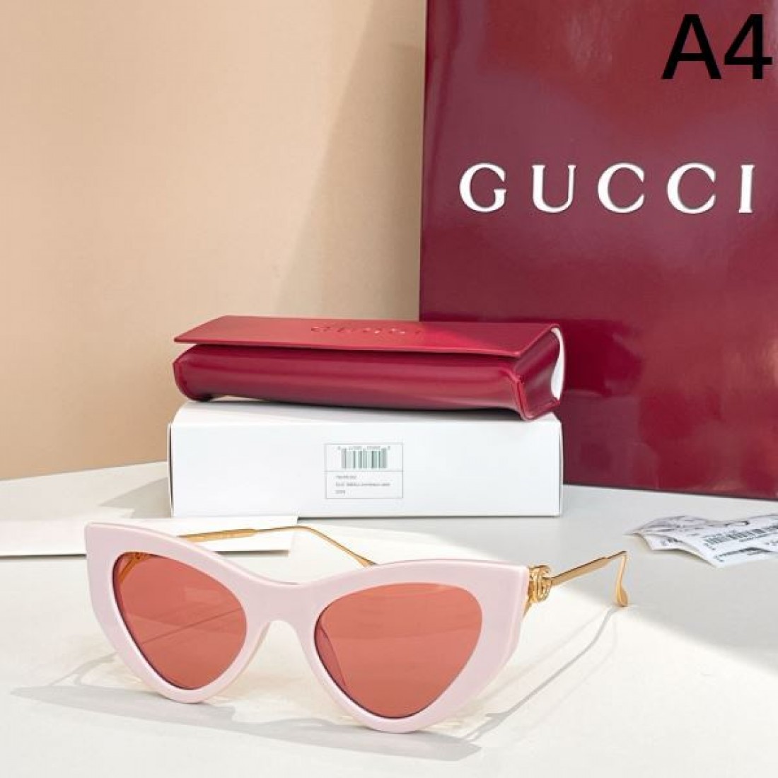 GUCCI グッチ スーパーコピー サングラス 遊び心あるモダンな魅力で
