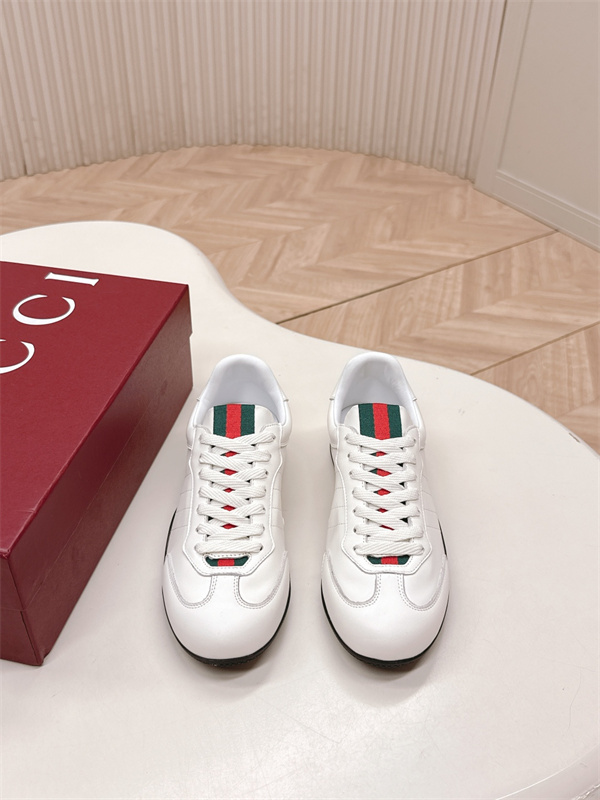クラシックとモダンが交差する、洗練されたグッチ コピー スニーカー