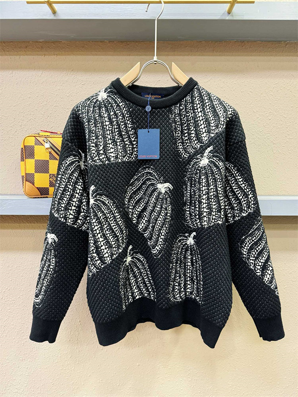 モノグラムモチーフ アートを纏う ― LOUIS VUITTON コピー ニット