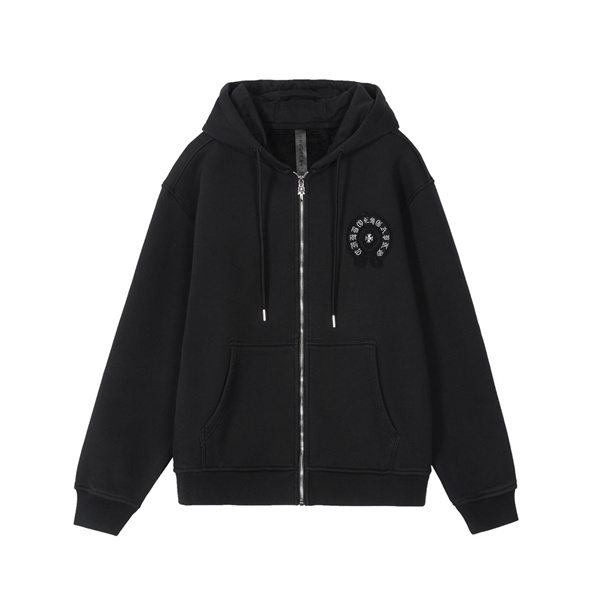  無骨な存在感 ― CHROME HEARTS コピージップアップ ロゴフーディ