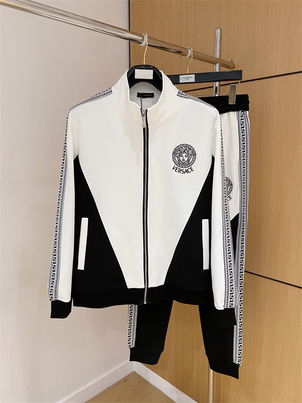 モノトーンで魅せる上品スポーツ、ヴェルサーチ コピー セットアップ