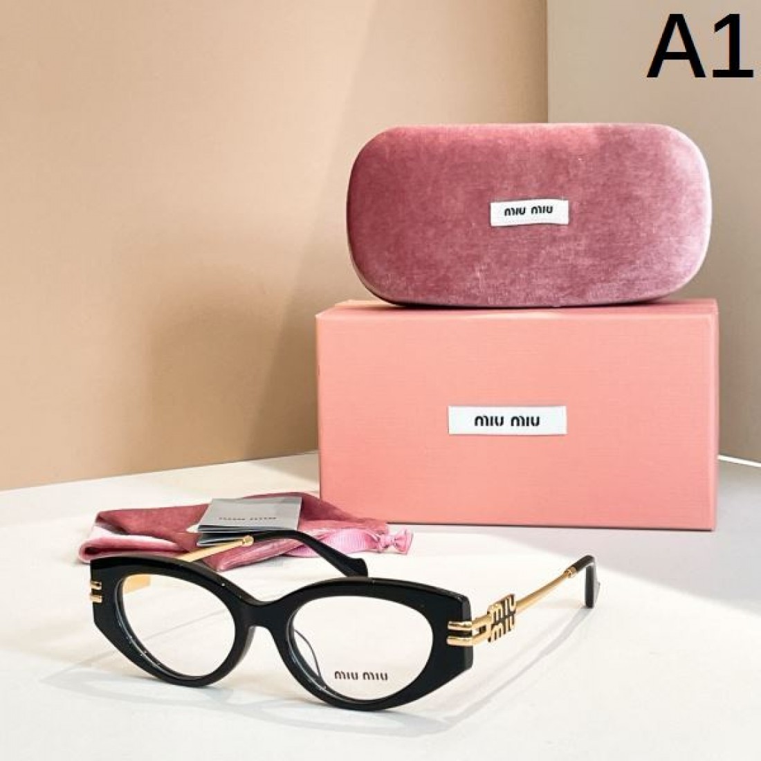 限定コレクション MIU MIU ミュウミュウ コピー サングラス 売り切れ注意