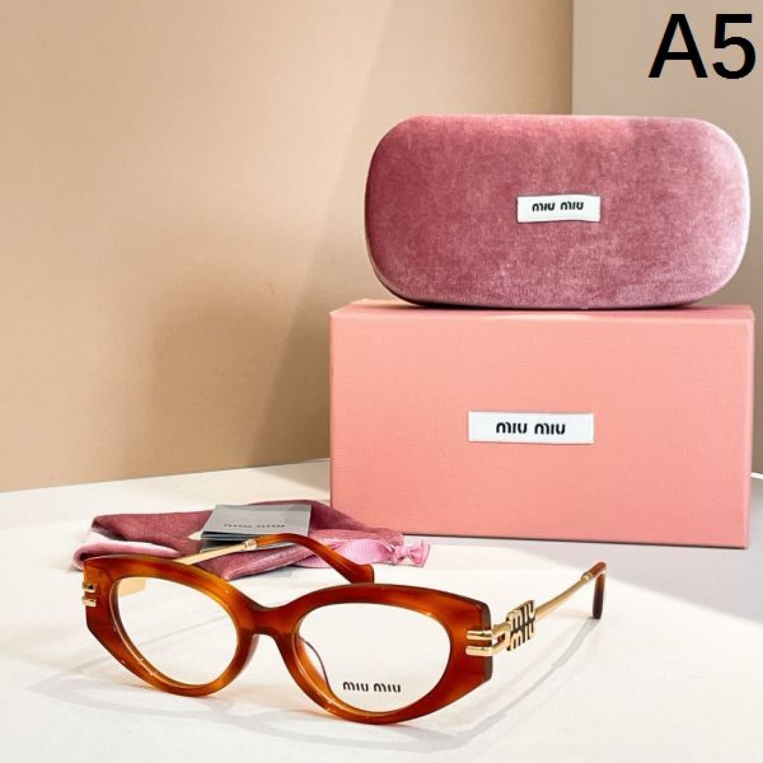 限定コレクション MIU MIU ミュウミュウ コピー サングラス 売り切れ注意
