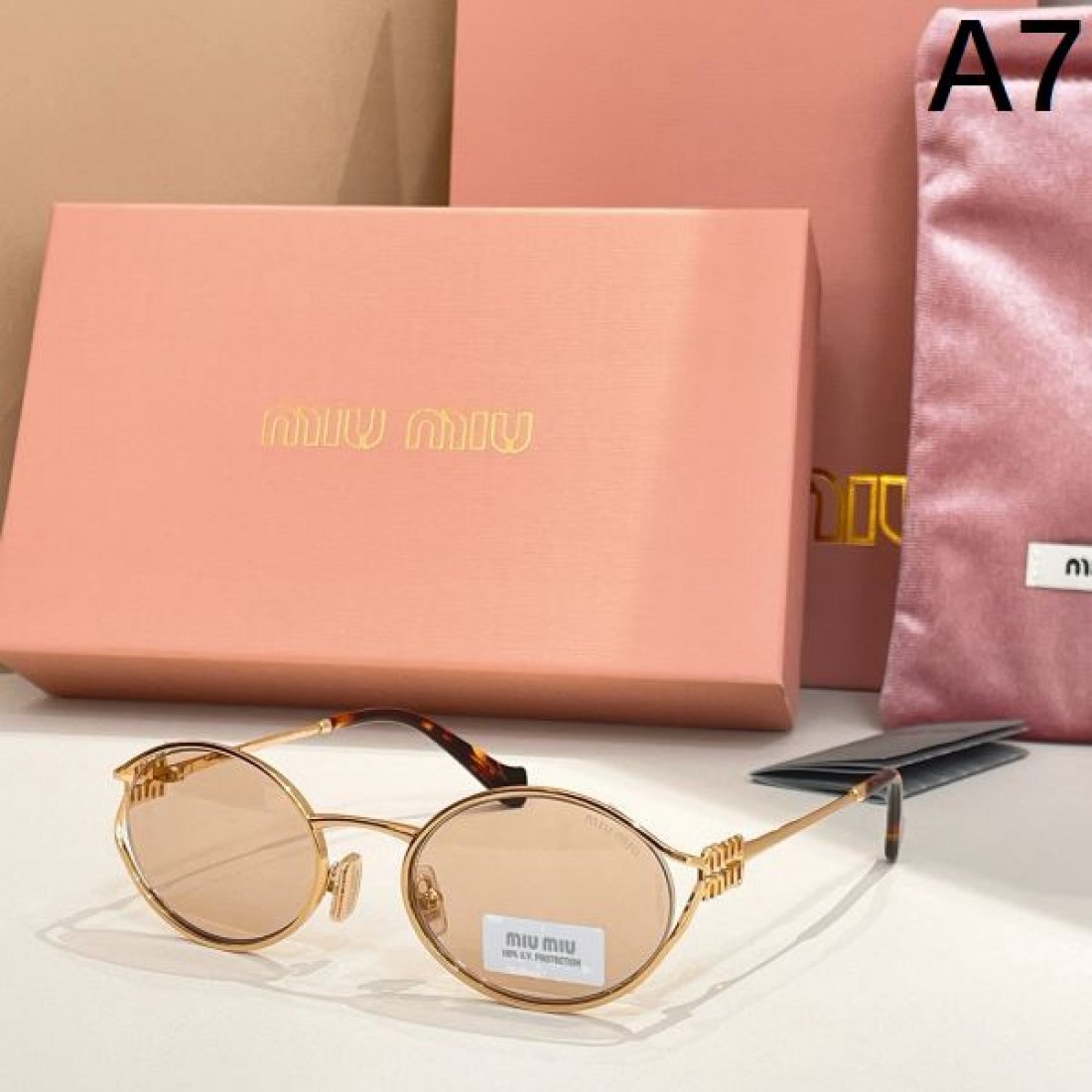 在庫残りわずか MIU MIU ミュウミュウ コピー サングラス 旬顔アイテム