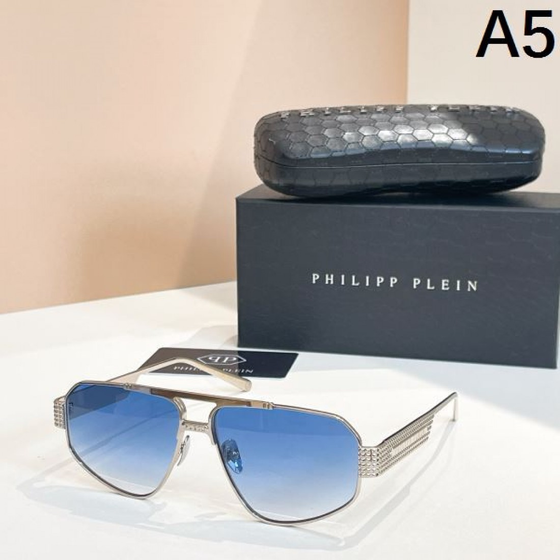 上質なディテール  PHILIPP PLEIN フィリッププレイン コピー サングラス 存在感抜群
