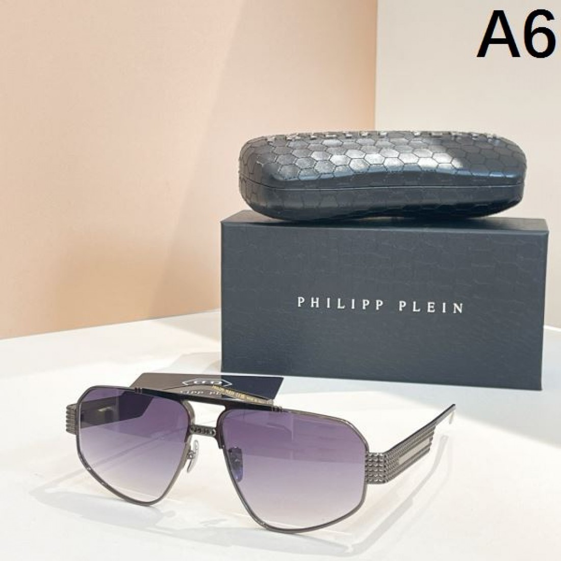上質なディテール  PHILIPP PLEIN フィリッププレイン コピー サングラス 存在感抜群