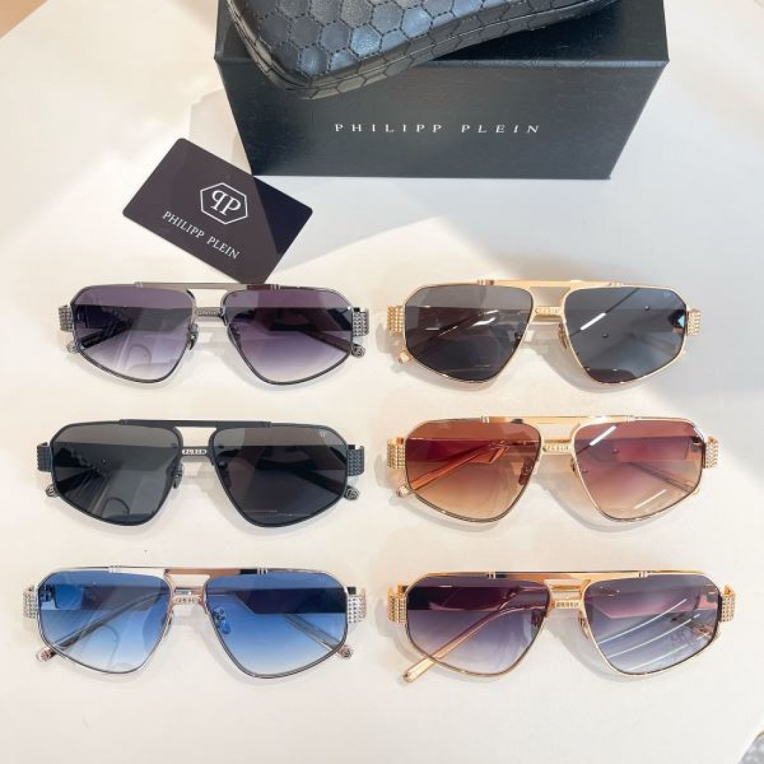 上質なディテール  PHILIPP PLEIN フィリッププレイン コピー サングラス 存在感抜群