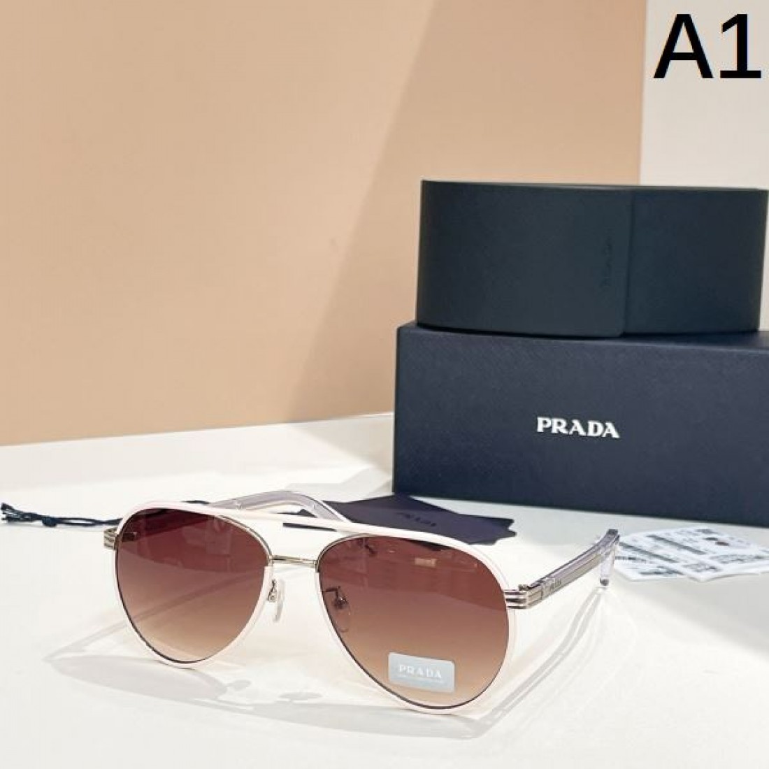 エレガントな雰囲気 PRADA プラダ コピー サングラス 大人可愛い