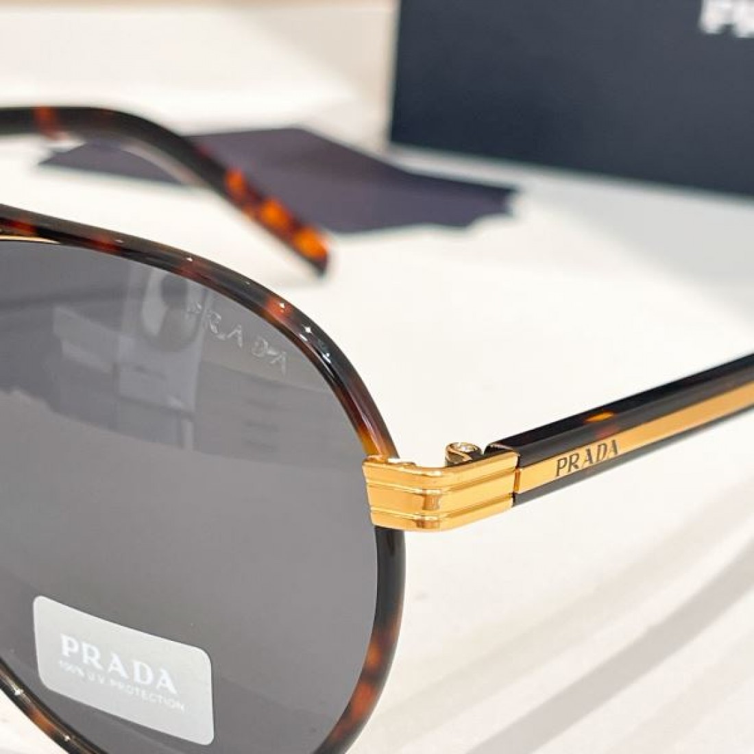 エレガントな雰囲気 PRADA プラダ コピー サングラス 大人可愛い