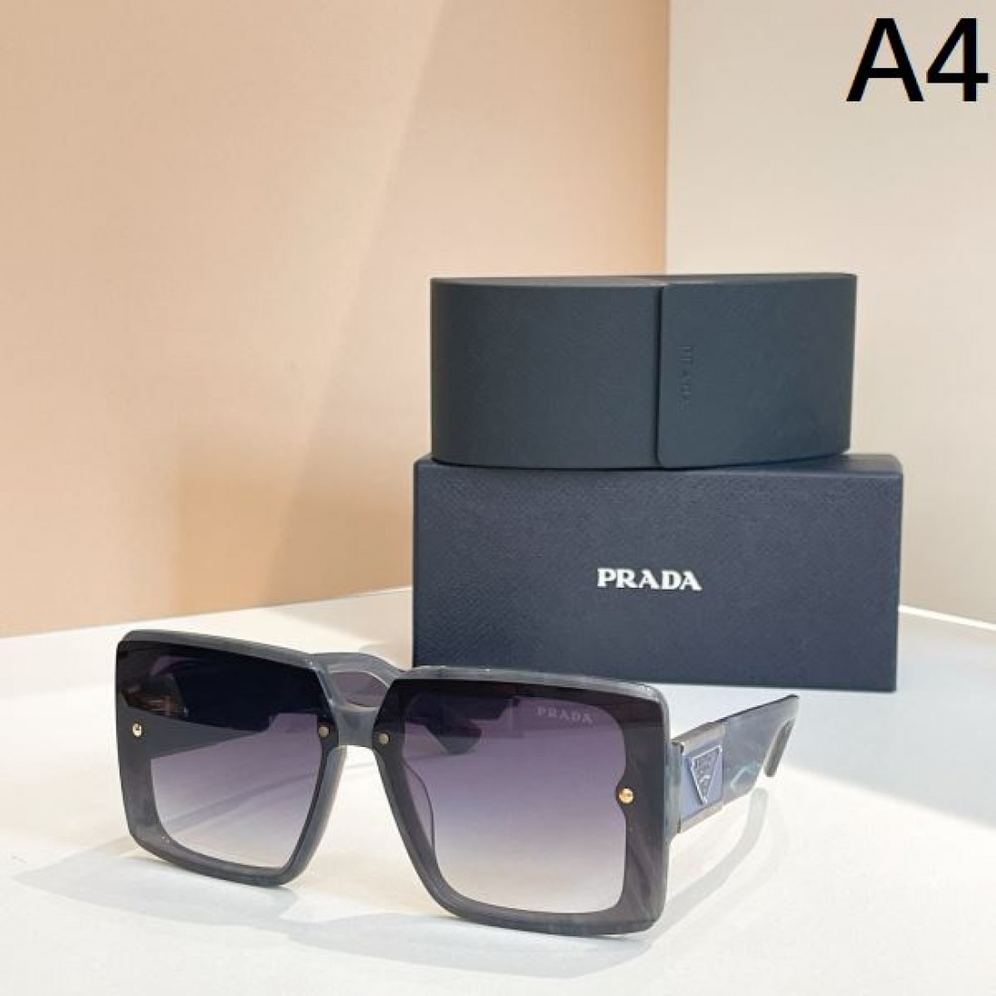 激レアアイテム PRADA プラダ コピー サングラス 完売必至
