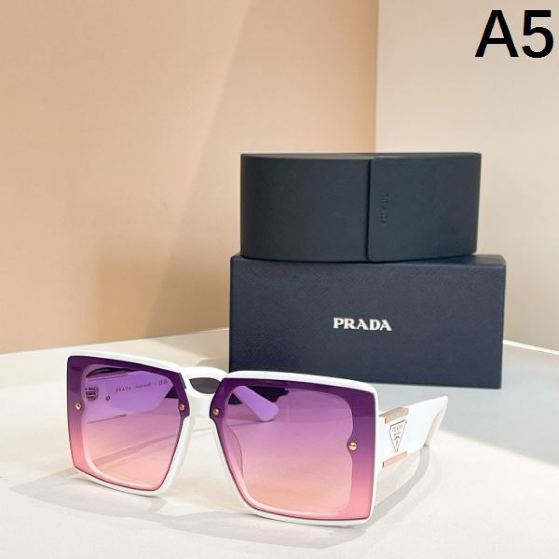 激レアアイテム PRADA プラダ コピー サングラス 完売必至