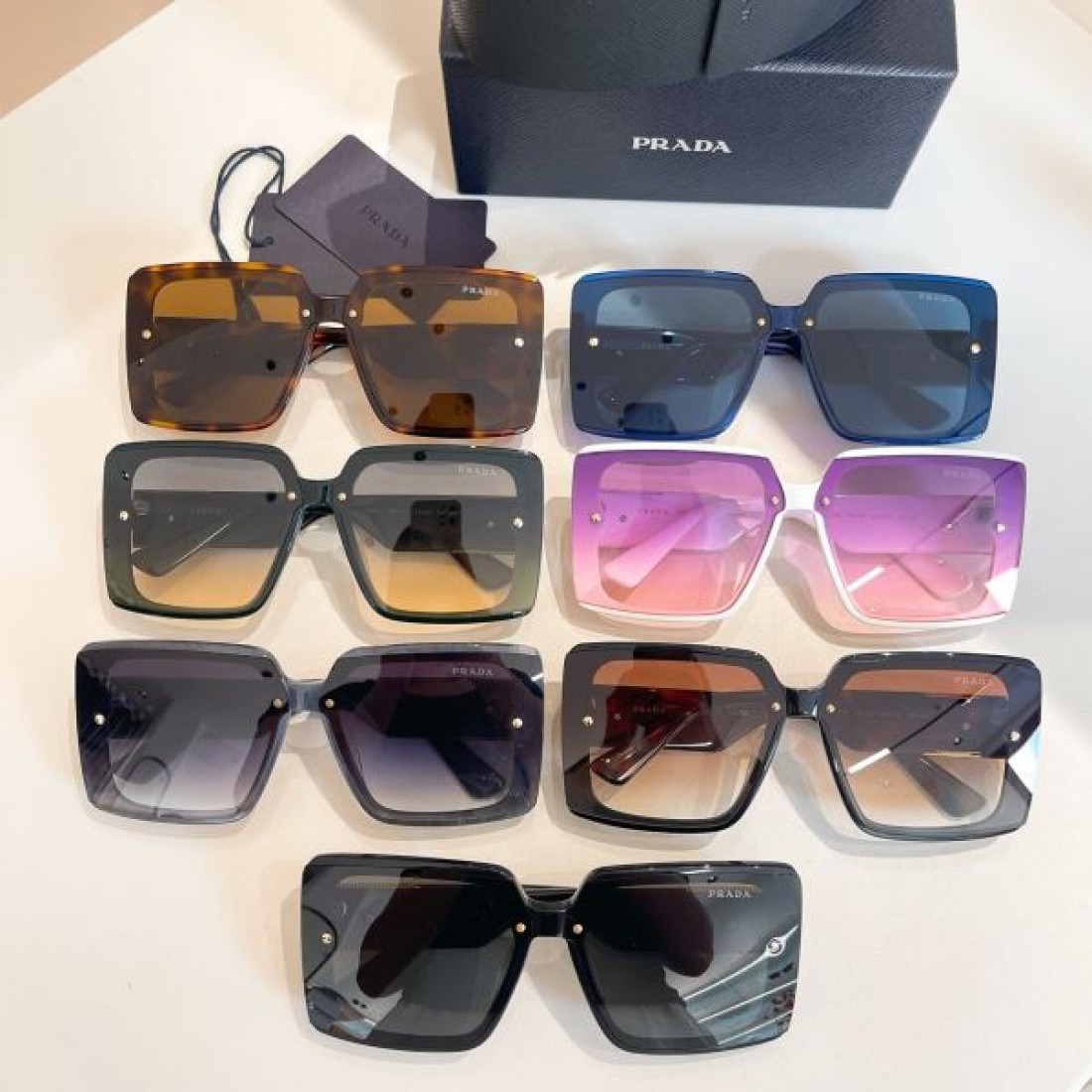 激レアアイテム PRADA プラダ コピー サングラス 完売必至