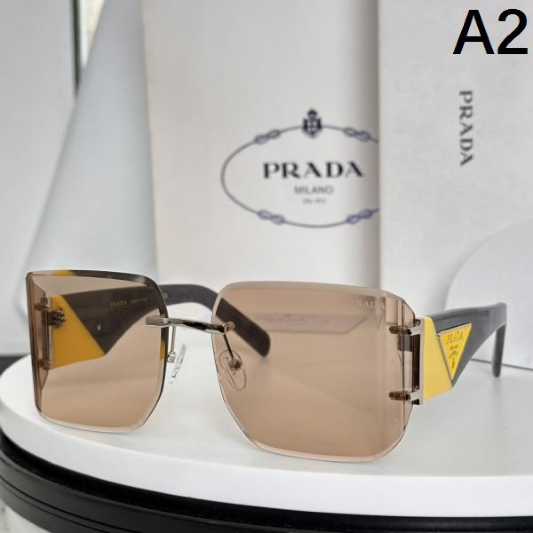 売り切れ間近 PRADA プラダ コピー サングラス 上品で洗練された印象