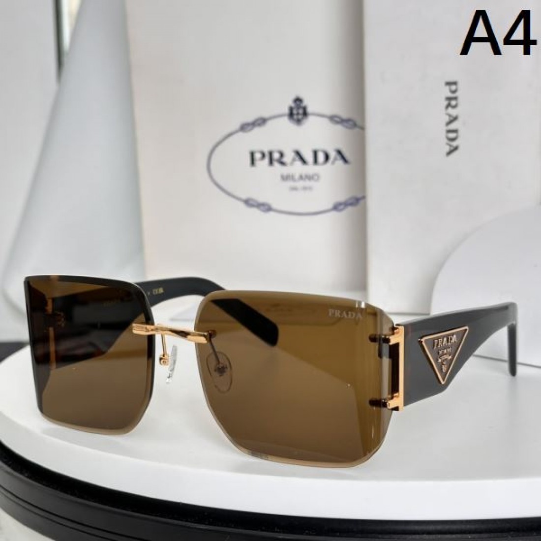 売り切れ間近 PRADA プラダ コピー サングラス 上品で洗練された印象