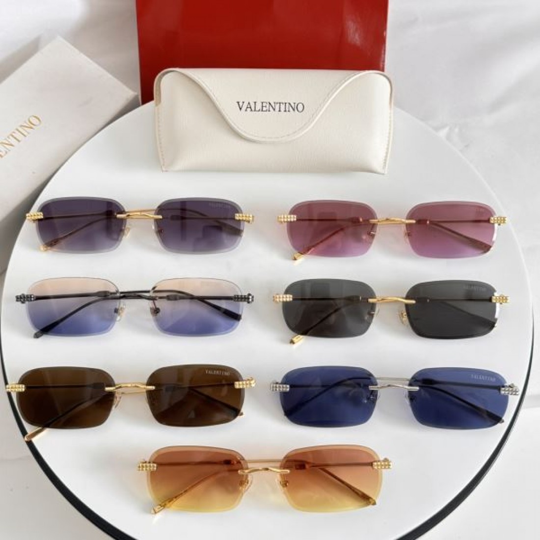 今季イチオシ VALENTINO ヴァレンティノ コピー サングラス 季節感たっぷり